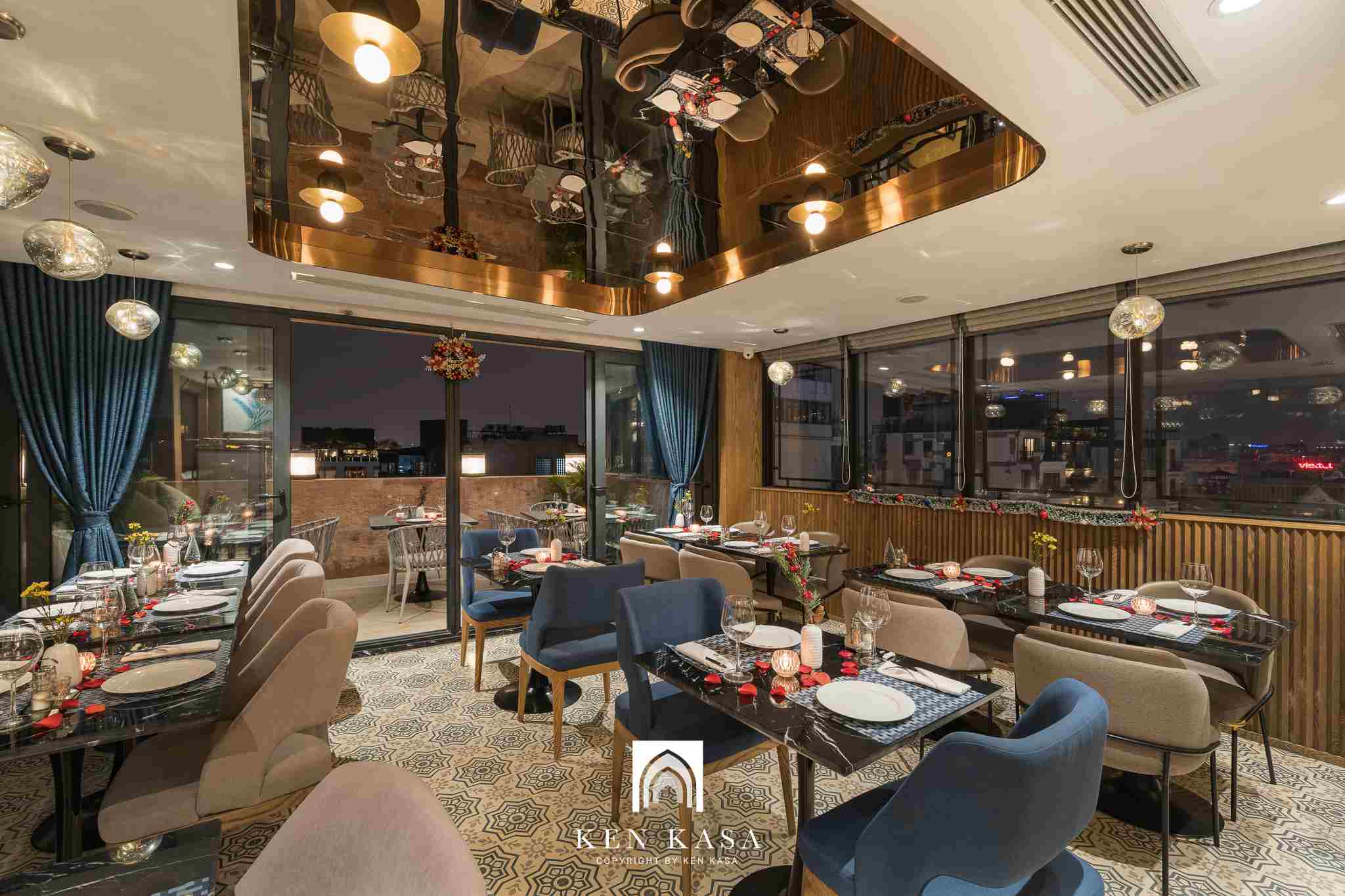 Kh&ocirc;ng gian nh&agrave; h&agrave;ng sang trọng tại La Passion Hanoi Hotel & Spa